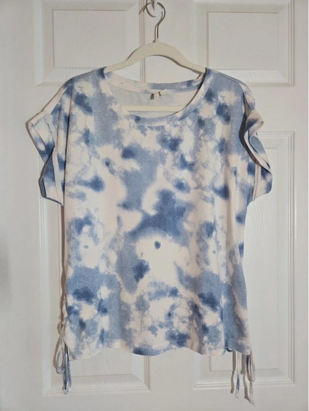 Cato white blue tie dye lace up side top size medium.